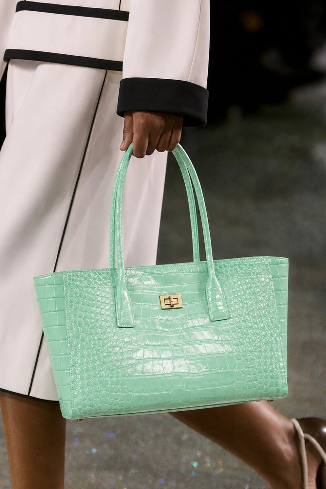 SHELKSBAG Glossy Crocodile Embossed Tote Bag Gold TwistLock Large Capacity Shoulder Handbag For Women Office Commute Work