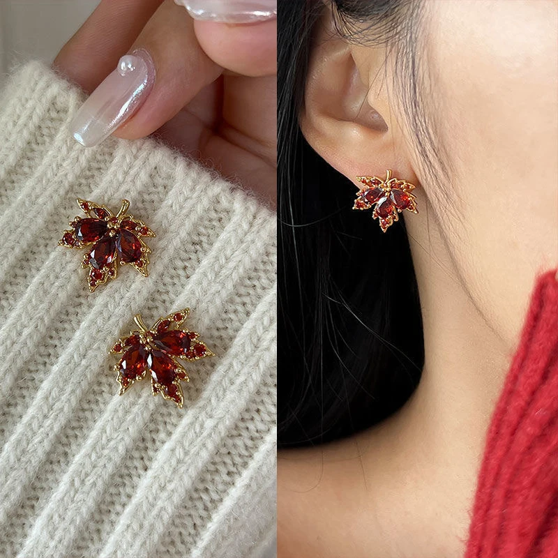 Light Luxury Temperament Simple Personality Women Party Earrings Fashion New Red Maple Leaf Earrings
