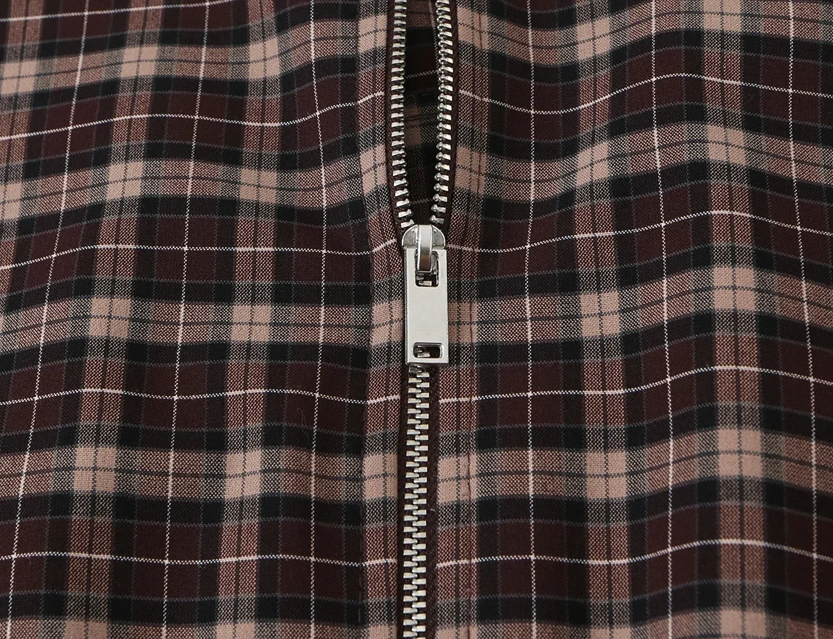KONDALA Damen Vintage Lässiger Karierter Minirock-Anzug 2026 Herbst Trendiges Klassisches Retro-Set mit Stehkragen-Jacke und Weitgefalteten Culottes – Detail 11