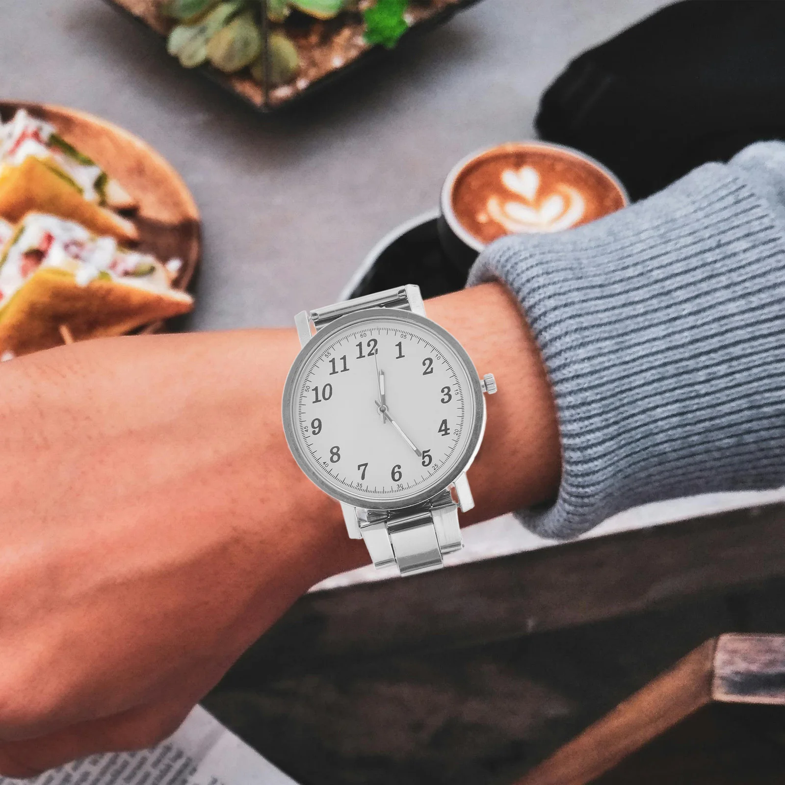 

Steel Band Quartz Watch for Men Fine Craftsmanship Comfortable Strap Accurate Movement Fashion Wristwatch Gift for Husband