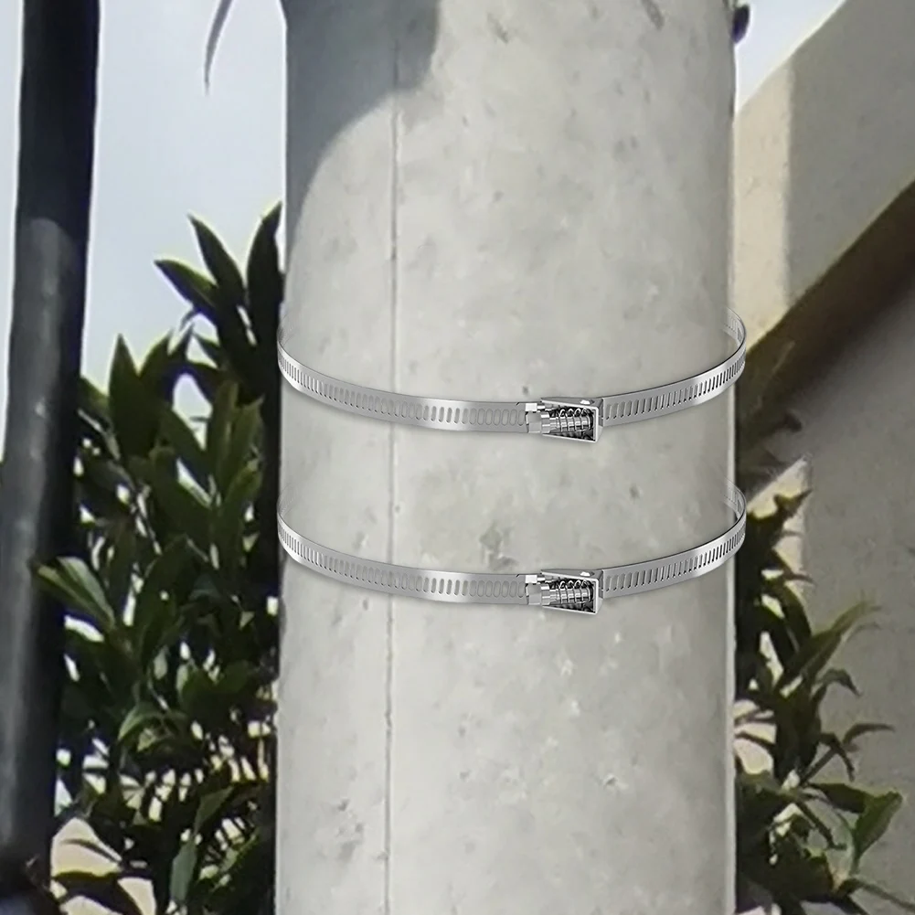 Staffa di installazione per asta porta cartello regolabile per grandi pali da 4" a 15" Kit di montaggio per cartelli stradali in metallo Piccoli pannelli solari