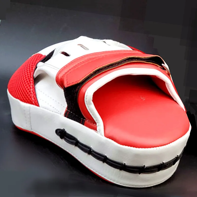 Curved Boxing Bag Boxing Equipment Focus Punching Target for Taekwondo Muay Thai Karate Adults Kids PU Training Paws Pads