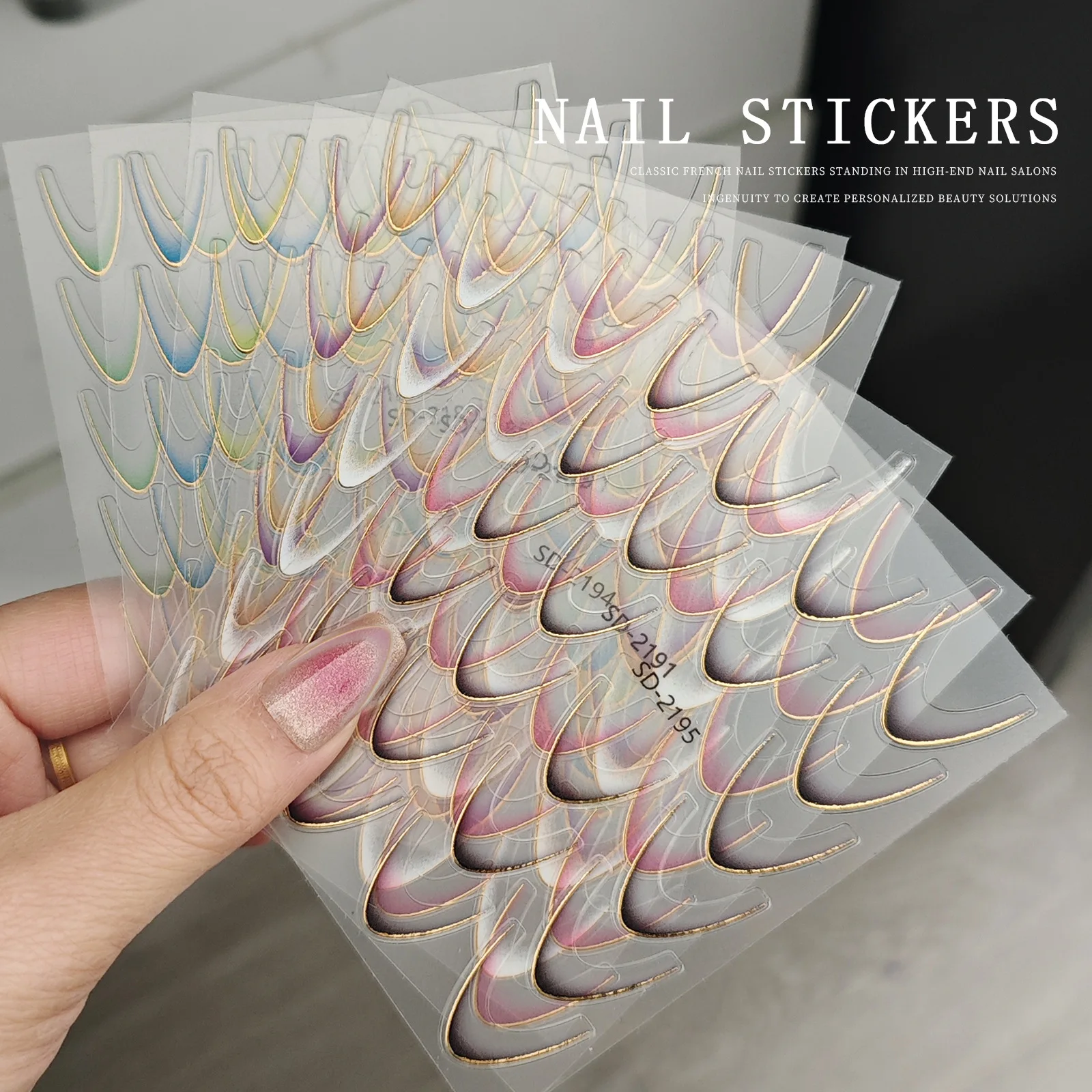 Hot Stamping Gradiënt Franse Lijn Nagels Stickers Crescent Smile Klassieke lijn Zelfklevende Nail Art Stickers Decals Decoratie