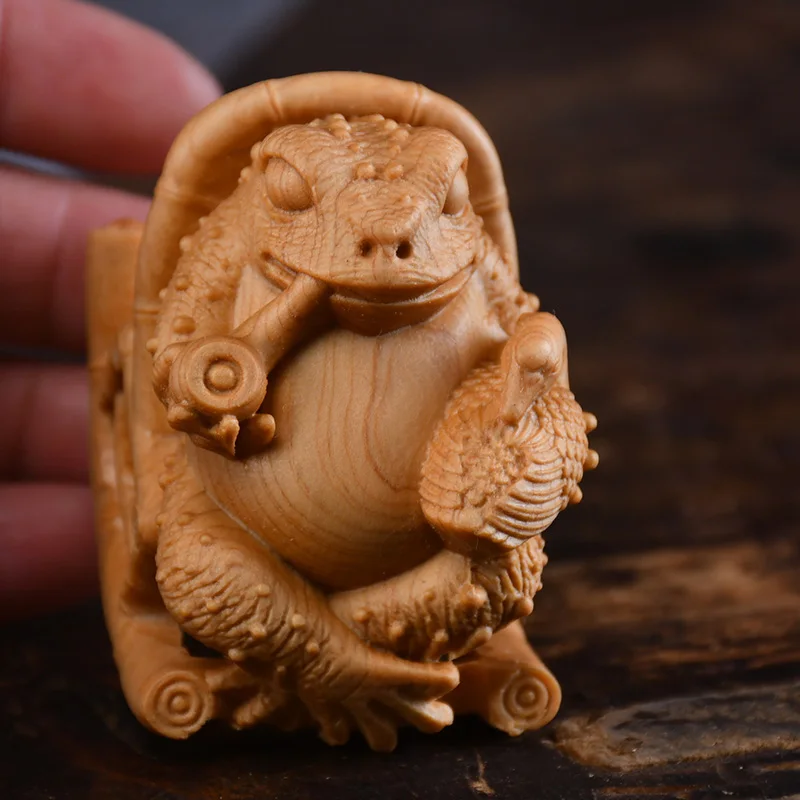 Wood carving Golden Toad figurine decoration Frog Animal mascot statue Home Room Office Desktop Wealth Luck Feng Shui Decor