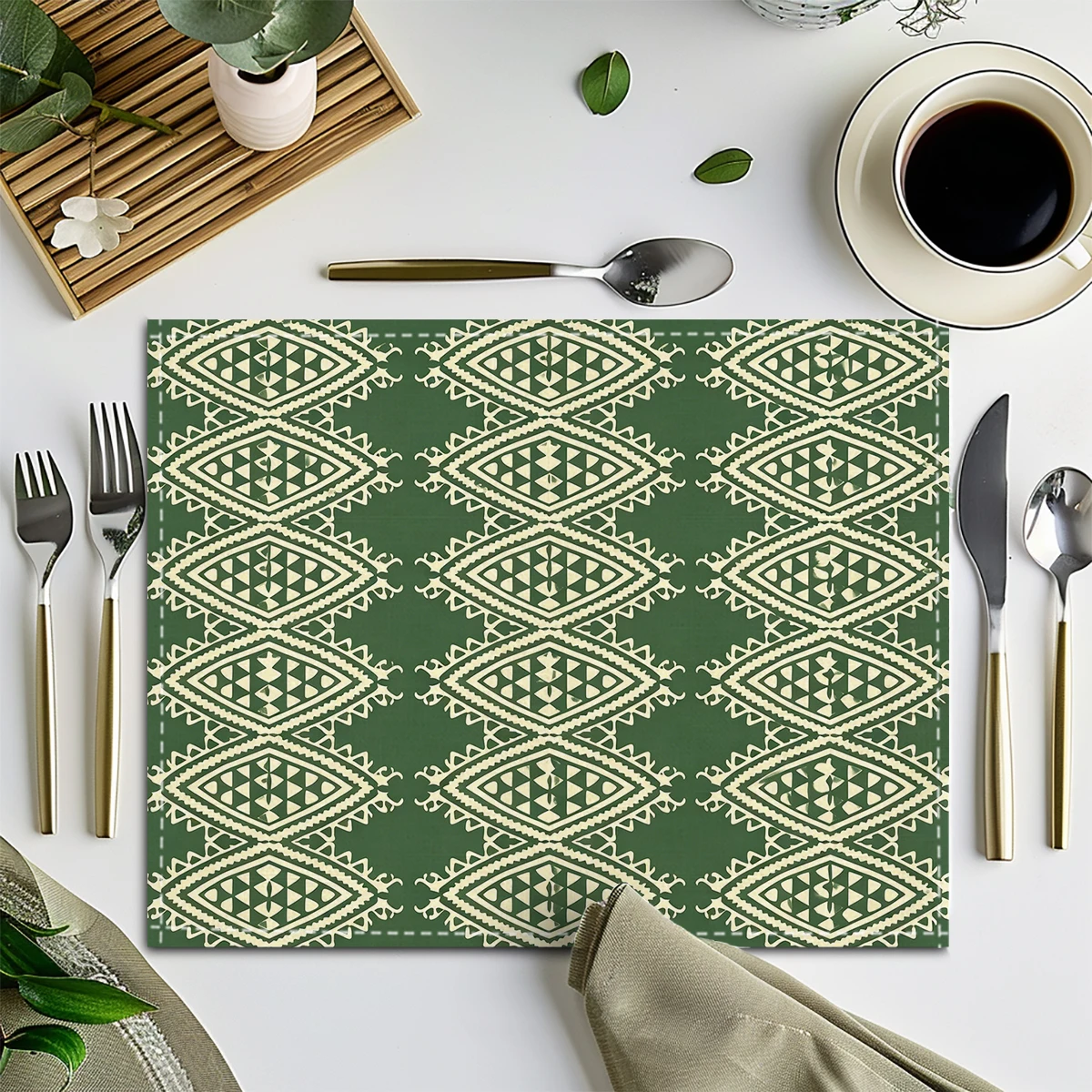 Vintage Royal Figure Pattern Polyester Placemats - Set of 4, Decorative Table Mats for Dining Table, Classic Home Table Decor