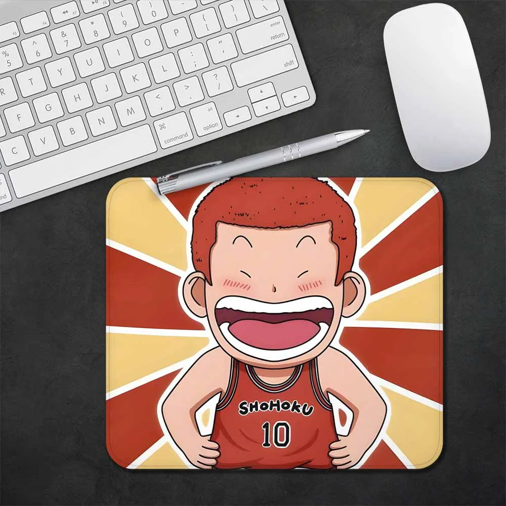 Comics SLAM DUNK Gaming Mouse Pad XS Small Mousepad For PC Gamer Desktop Decoration Office Mouse Mat Deskmat Rug