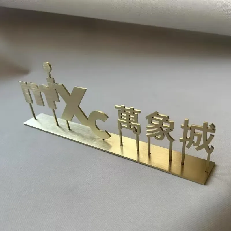 3D Gold Brass Modern Stainless Steel Letters Wall Art Business Logo Sign for Home Decor And Shop Name Identification