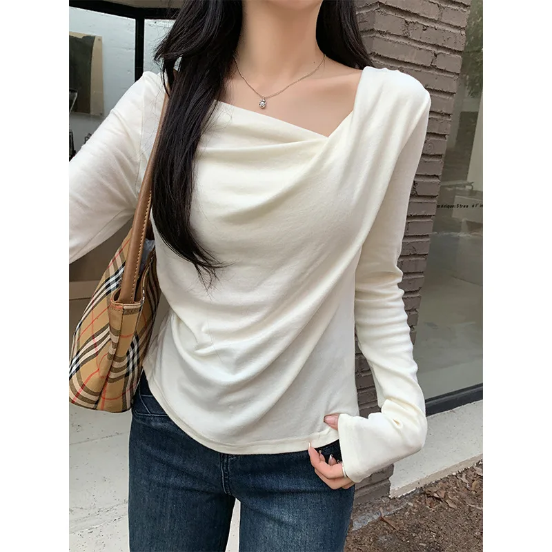 

France-inspired Lazy-Fit Women's Long-Sleeved Autumn Winter Pure-Desire Cashmere Lightweight Knit Top with Asymmetrical Hem