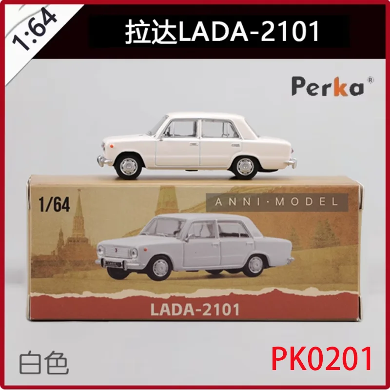 Perka Model Alloy 1:64 Scale LADA 2105 2101 Classic Sedan Car