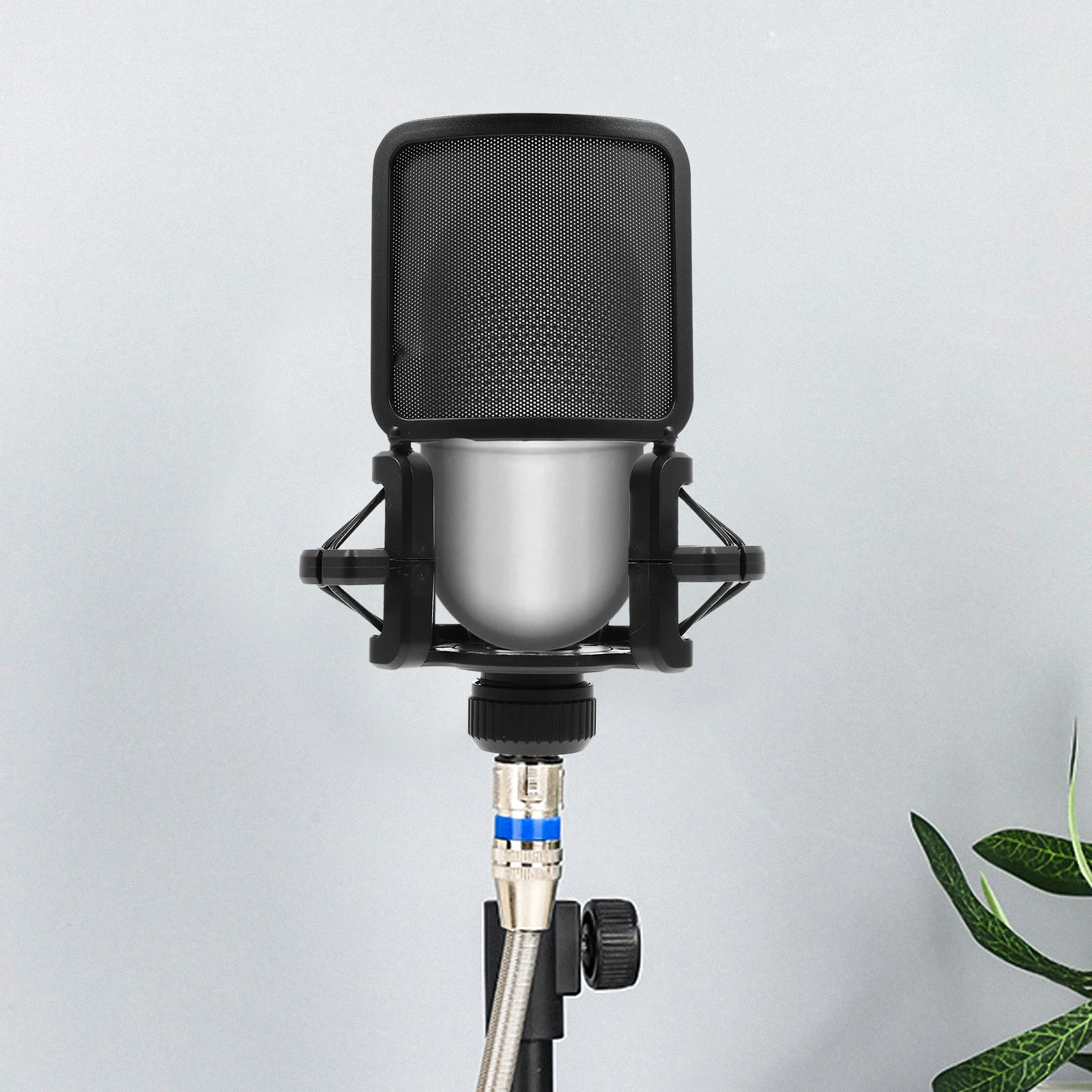

1 Set Microphone Shockproof Mount Bracket Shield Filter Anti-Vibration Stable Holder Lightweight Stand For Most Microphones Mic