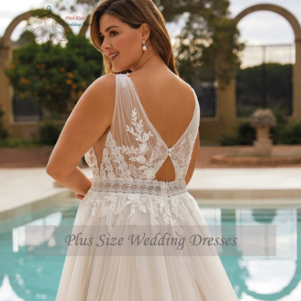 Classic A-Line Wedding Dresses Plus Size V Neck Sleeveless Bride Gowns Appliques Illusion Floor Length Tulle Robe De Mariee 2025