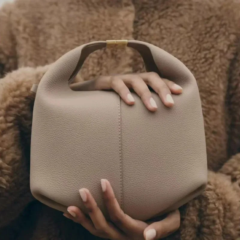 

2025 new women's crossbody bag handbag high-end texture niche handbag shoulder bento women's bag