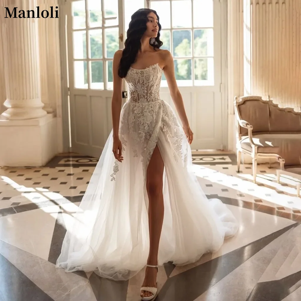 Bohemian boat shaped collar strapless wedding dress lace decal A-line bridal dress elegant Tulle wedding dress customization