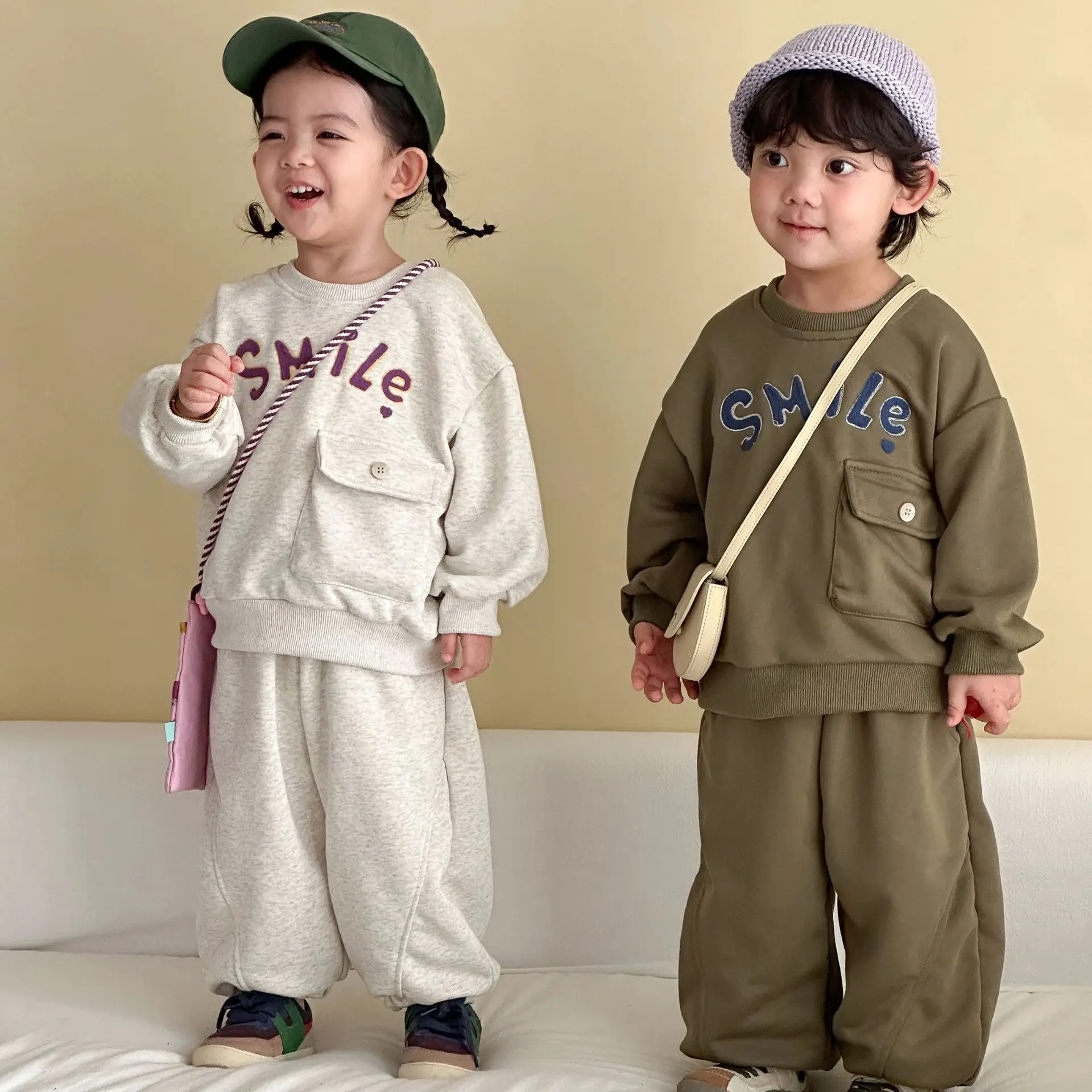 

2026 Spring New Children Long Sleeve Clothes Set Boys Girls Letter Sweatshirt + Pants 2pcs Suit Cotton Kids Casual Outfits
