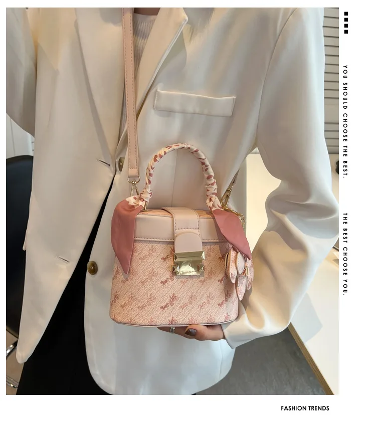 Designer Brand Small Round Bag Women\'s Bag 2023 New Fashion Cross Body Handbag Bolsa Feminina Hot Selling Free Shipping