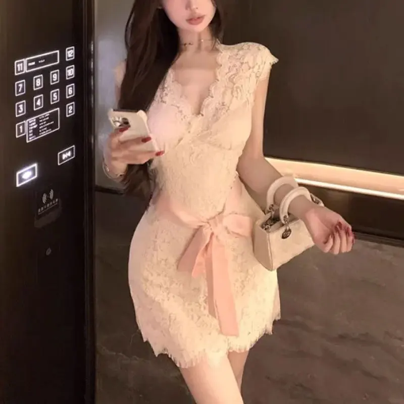 

Aura Lace Elegant V-Neck Bag Hip Dresses Summer Hotsweet Waist Women's Clothing Sleeveless Slim Stylish Bandage Bow Mini Dress