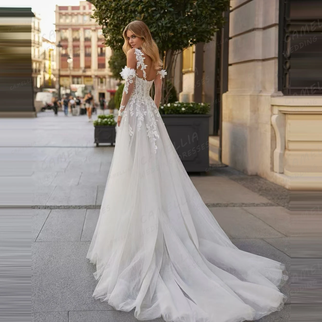 2025 Luxury Wedding Dresses Woman's A Line Appliques Bridal Gowns Customized Sweetheart Sleeveless Backless Vestidos De Novia