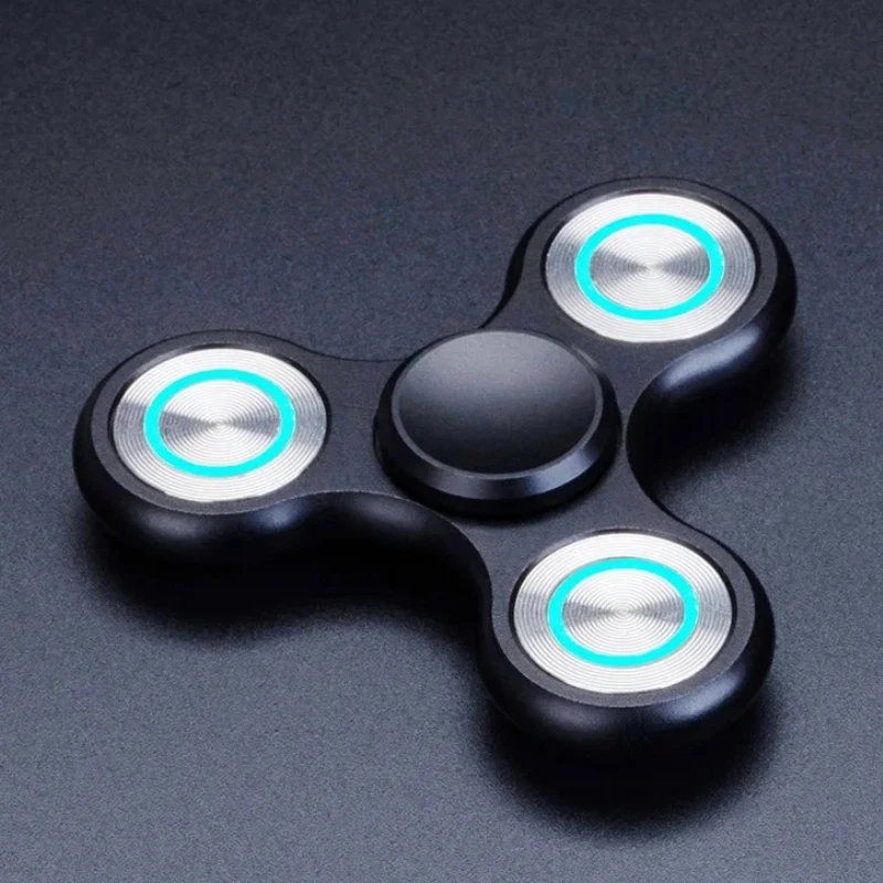 Luminous Hand Fidget Spinner โลหะเรืองแสง Spinning Top Tip EDC บรรเทาความเครียดบรรเทาลดของเล่นป้องกันความวิตกกังวลสําหรับเด็ก