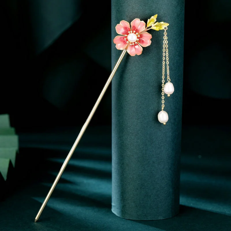 

New Chinese style natural pearl flower plant tassel hairpin, high-end elegant retro girl hair accessory, bridesmaid gift