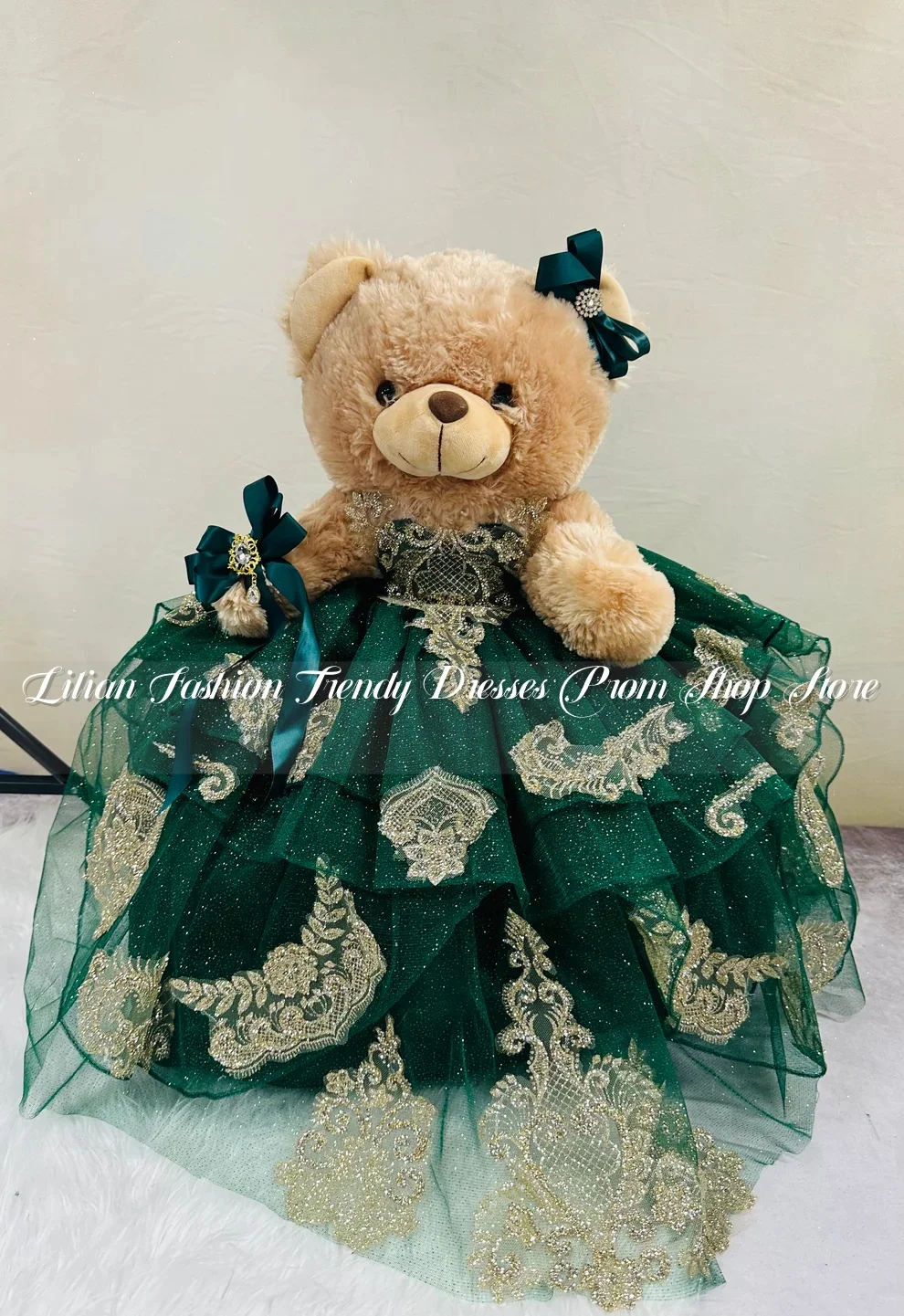 Dark Green Luxury Quinceanera Teddy Bear Dress Sweetheart Mexican Gold Appliqued Cathedral Train Poncho Customised