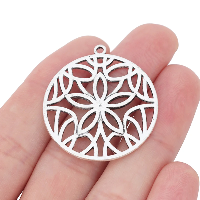 

10 x Tibetan Silver 2 Sided Hollow Open Filigree Flower Round Charms Pendant for DIY Necklace Jewelry Making Finding Accessories