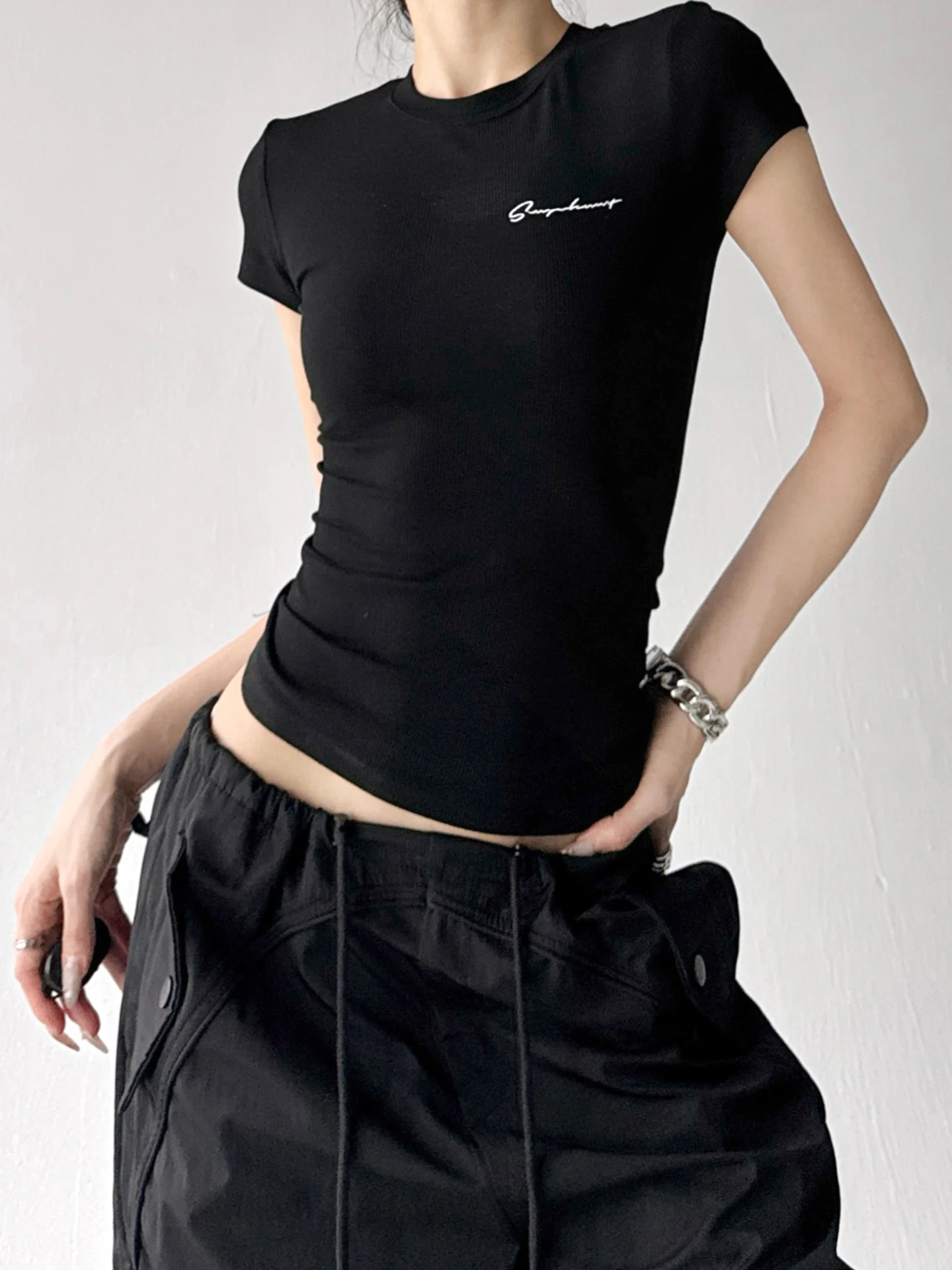 Slim Fit Black Short Sleeve T-Shirt Women's Style Shoulder Corrected Spring Summer New Arrival Simple Style Versatile Slimmin...