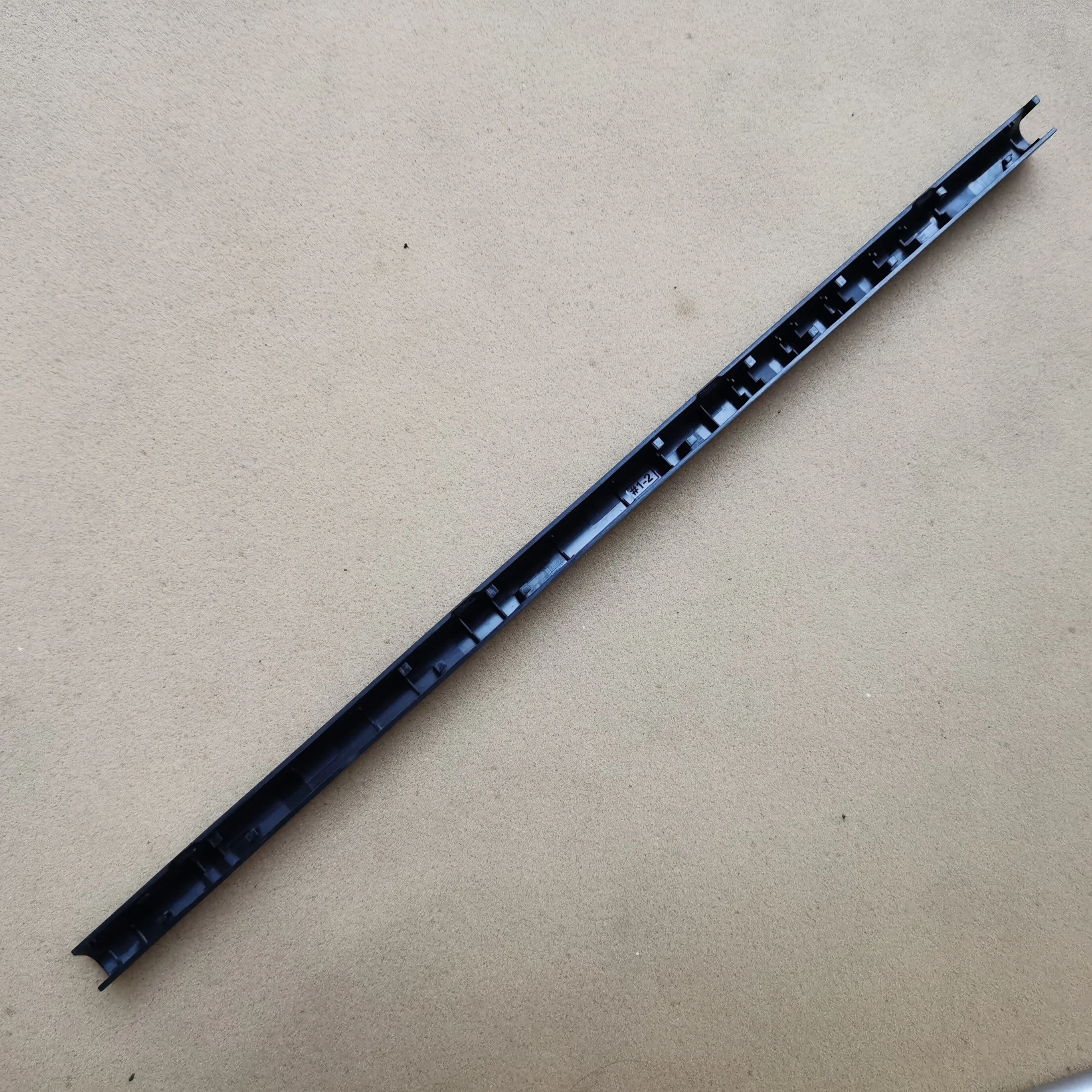 

1pcs New laptop lcd hinge cover for samsung Galaxy book 750XFH 750XFG