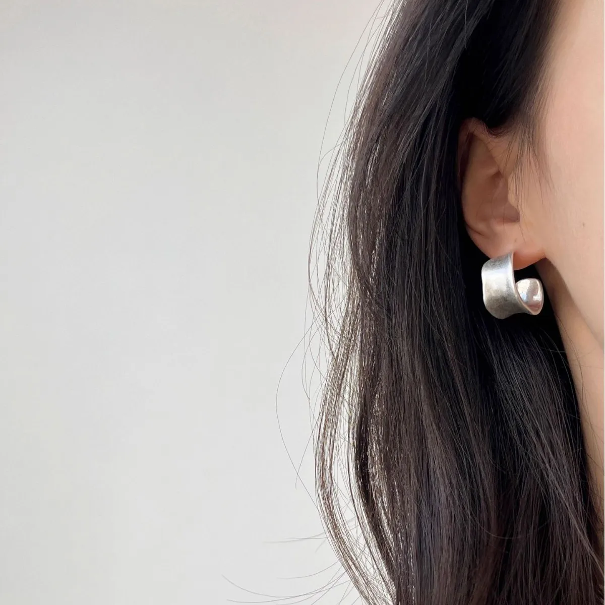VENTFILLE Creolen-Ohrring aus 925er-Sterlingsilber mit Geometrie für Damen, Zuckerguss, klassisch, minimalistisch, vielseitig, breiter Schmuck, Geschenk, Dropship – Detail 9
