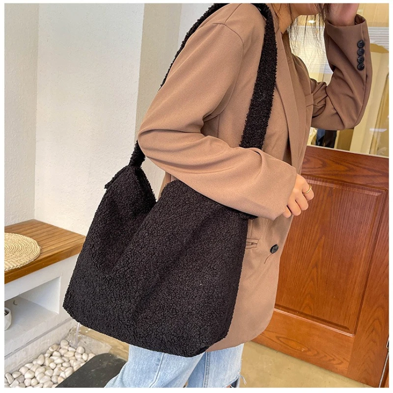 Модная сумка на плечо из искусственной овчины, большая вместимость, однотонная, Toto, мягкая, зимняя