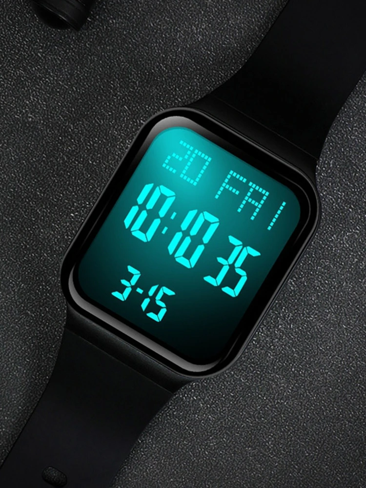 ساعة يد عصرية للشباب في سن المراهقة ساعة يد رقمية كبيرة الحجم للنساء ساعة عصرية للرجال ساعة يد رائعة مقاومة للماء منبه بتوقيت مزدوج