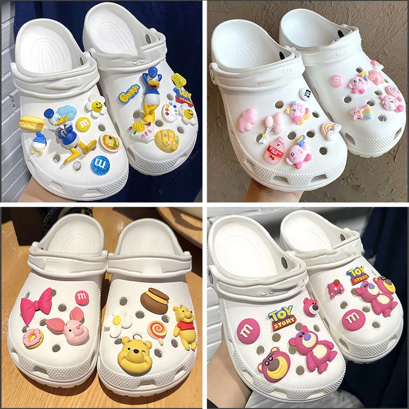 12pcs/set New Disney Shoesflower Donald Duck Cartoon Kawaii Hole Shoes Accessories Buckle Set Diy Decoration Removable Girl gif