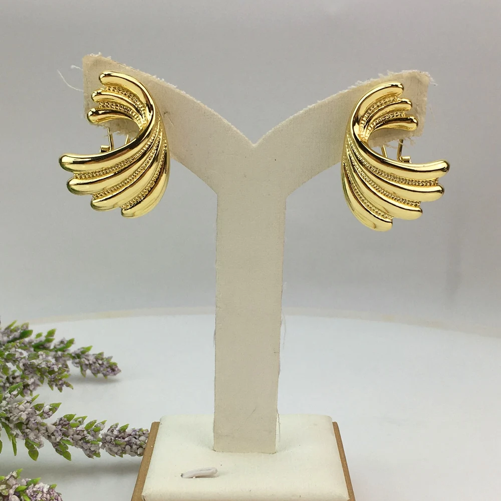 Yuminglai Fashion Luxury Dubai Jewelry Accessories Superior Quality Goldplated Earrings for Women FHK16615