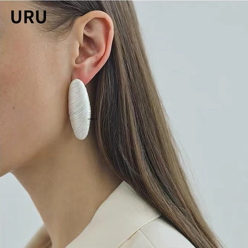 Trendy Jewelry Hot Selling oval-shaped women's 2025 new long earrings simply design For Women Party Gifts Fine Accessories