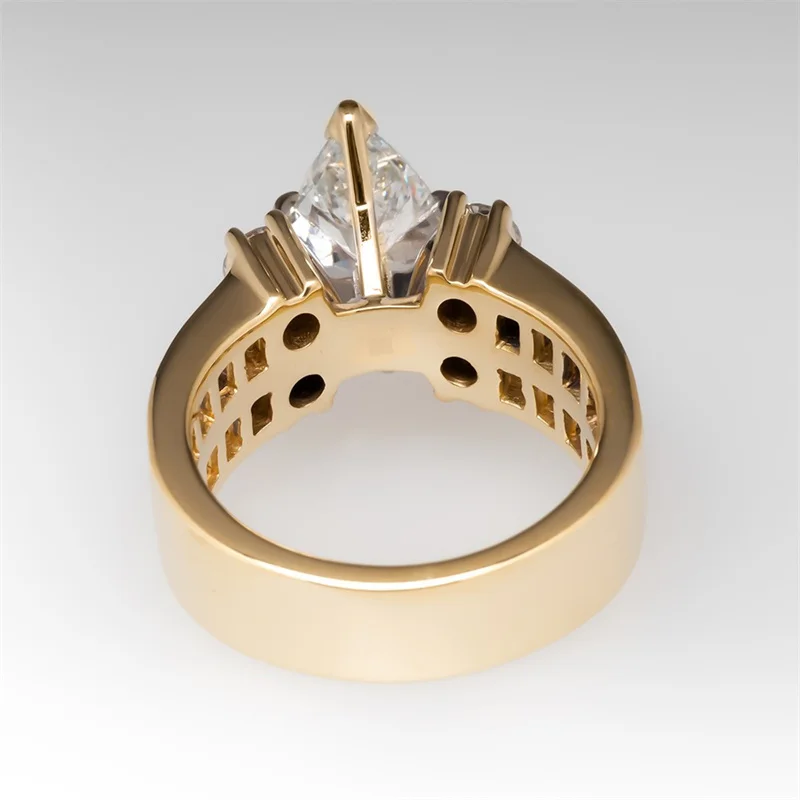 Huitan Luxury Gold Color Marquise Cubic Zirconia Rings Women for Wedding Bands Accessory Anniversary Gift Fashion Party Jewelry