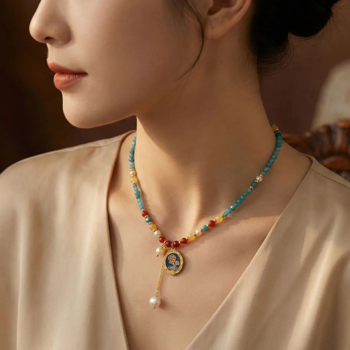 Guochao new Chinese niche retro literary real stone beaded lang flower beauty autumn and winter versatile high-end necklace