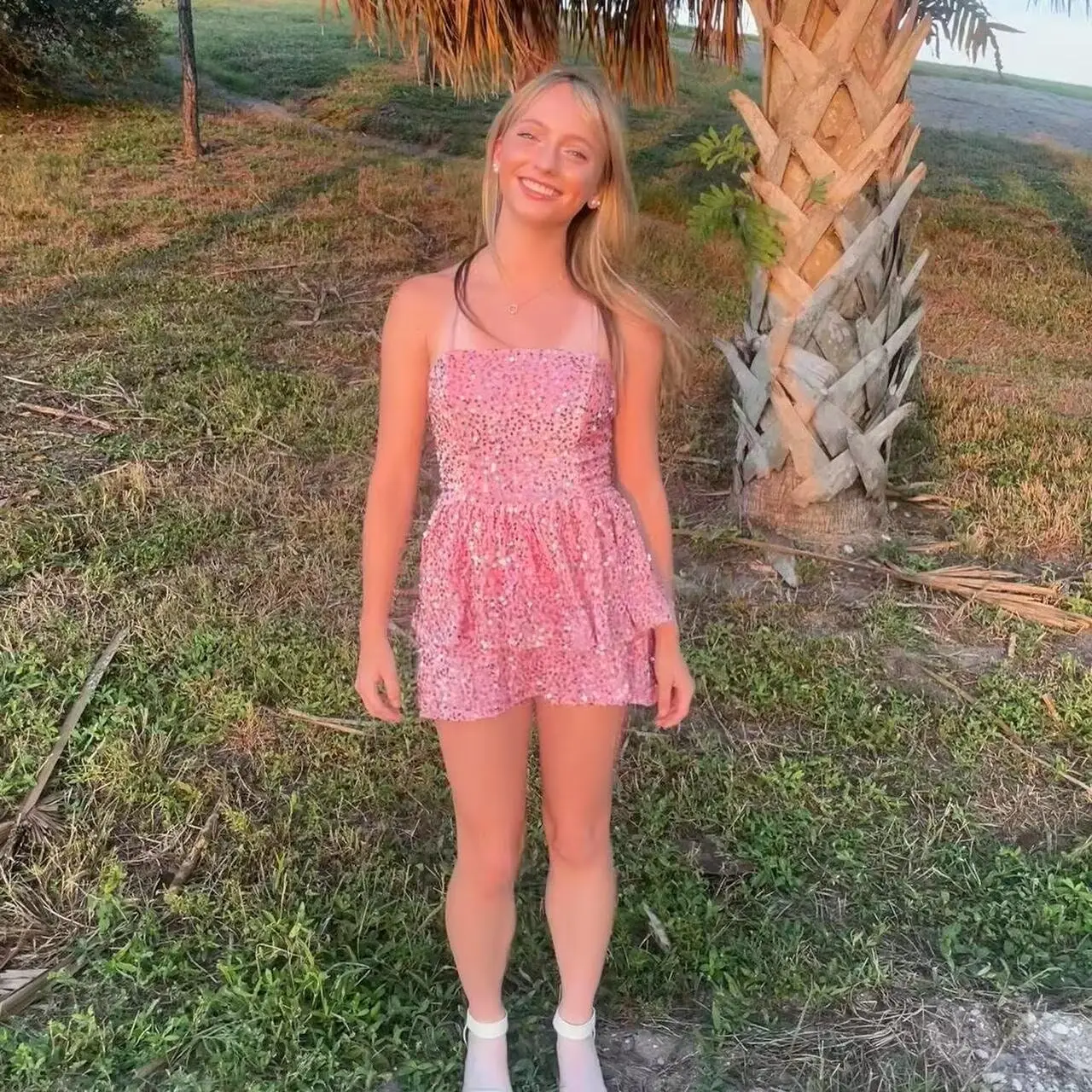 فستان للمراهقين العودة إلى المدرسة مع ترتر بطبقات قصيرة HOCO Dress2025 بدون أكتاف متدفق لامع لحفلات الرقص وحفلات الكوكتيل #4