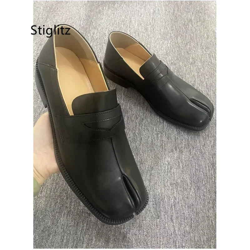 Tabi Split Toe Shoes for Men Black Genuine Leather Men's Loafers Cattlehide Slip On Dress Shoes Office Casual Business Shoes