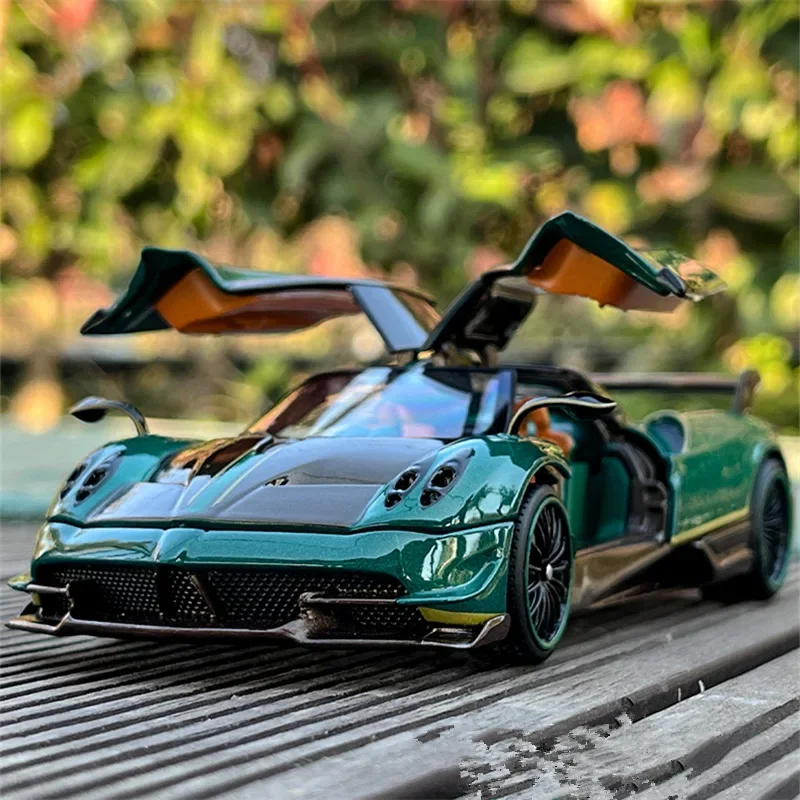 

1:24 Pagani Huayra BC, спортивная модель из сплава, литая под давлением металлическая гоночная машина, модель автомобиля, имитация звука, свет, коллекция, детская игрушка в подарок