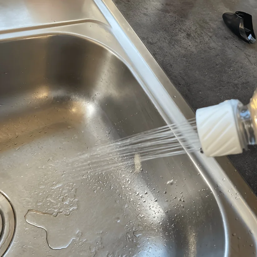 3D Printed Portable Shower Head, Water Bottle Sprinkler Nozzle Cap – Travel Camping Rinse Tool