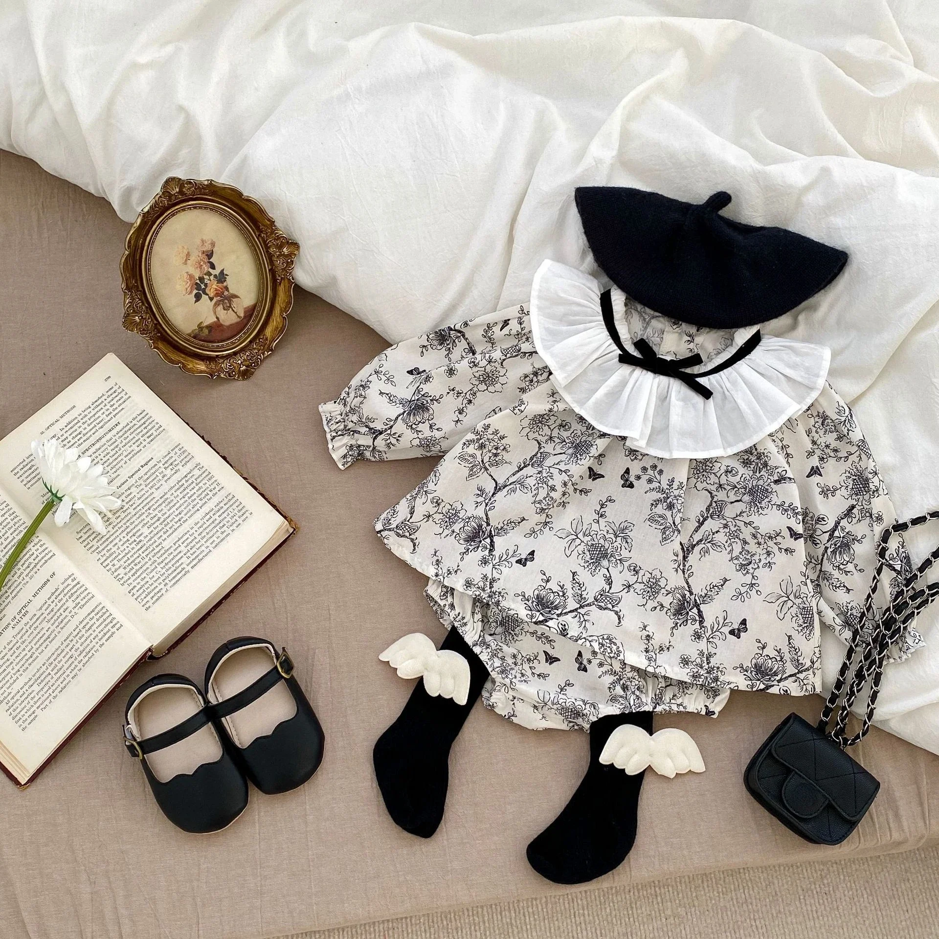 Baby Girl's Suit Long Sleeve Shirt+Short Princess Two-piece Suit 7201-1 Baby Girl's Suit New Autumn Fashion Lace Bow