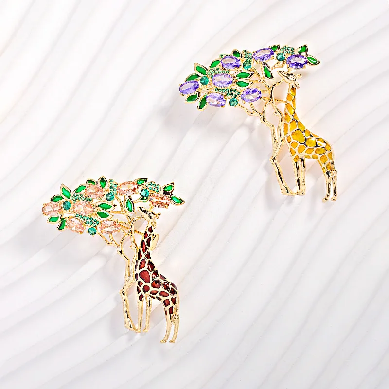 OKILY Chinese Style Handmade Enamel Giraffe Brooch Pins Exquisite Cartoon Animal Broche High-end Temperament Corsage Accessories