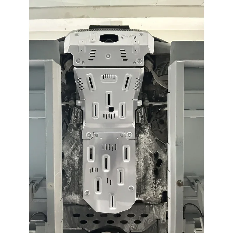 Factory Wholesale Al-Mg Alloy 8mm Skid Plate Set for Rover Defender 110