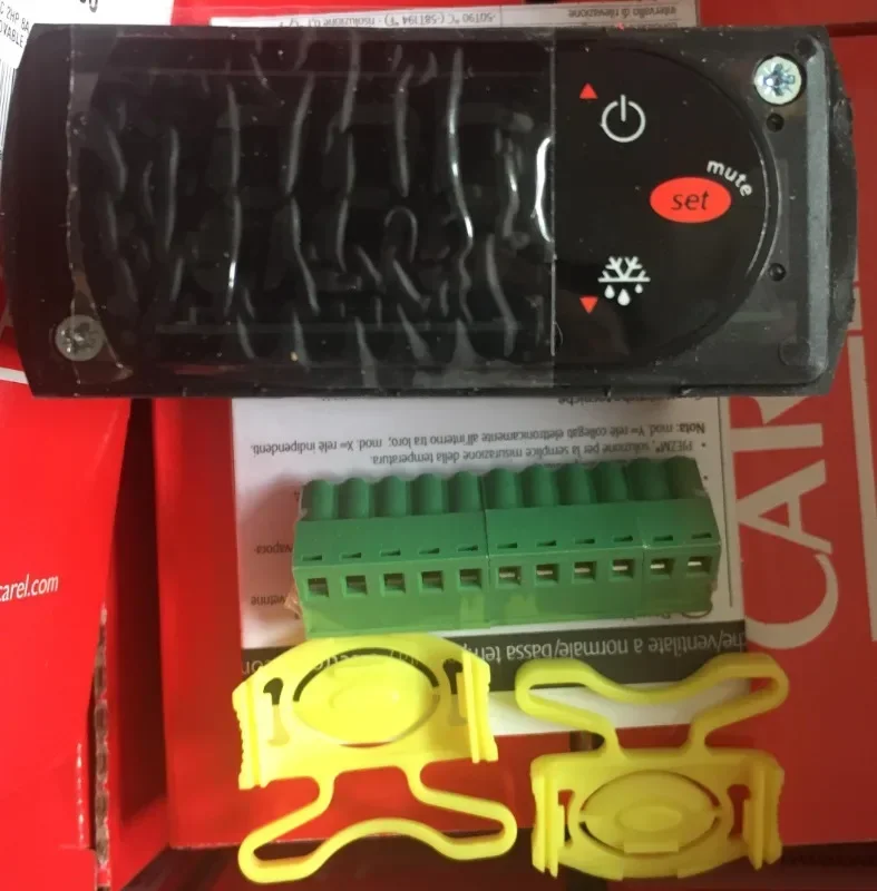 Italian PJEZC0H000-PJEZCOOOO Cold Storage Temperature Controller Including two temperature probes