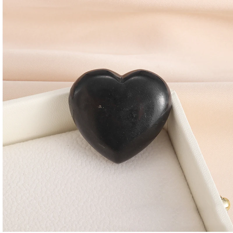 CHENYISHI 50%-70% Carbon Shungite heart-shaped home ornaments energy stone heart-shaped ornaments handle pieces