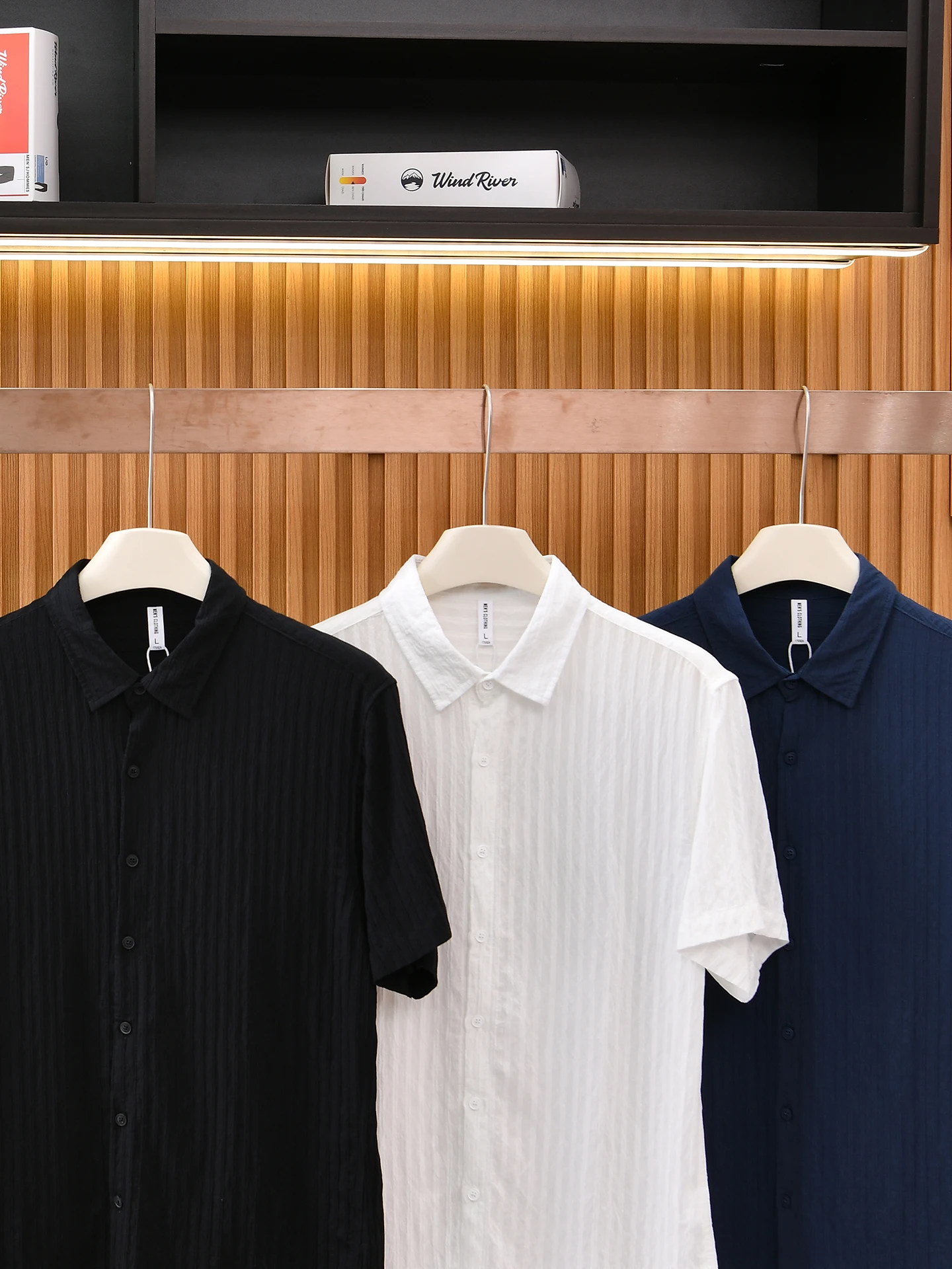 Italian Minimalist High-Hanging Sensation Vertical Stripe Texture Summer Men's Business Casual Anti-Wrinkle Short Sleeve Shirt