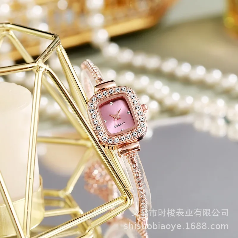 Orologio da polso in acciaio da donna carino orologio al quarzo di moda di lusso con quadrante quadrato piccolo orologio da polso popolare femminile elegante Reloj Mujer