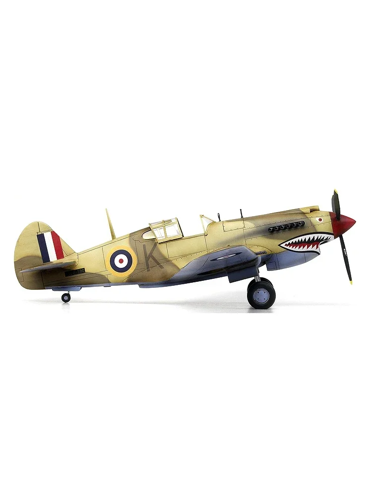 Kit modello di aereo da assemblare dell'Accademia 12235 Royal Air Force Tomahawk IIb "Ace of African Front" 1/48