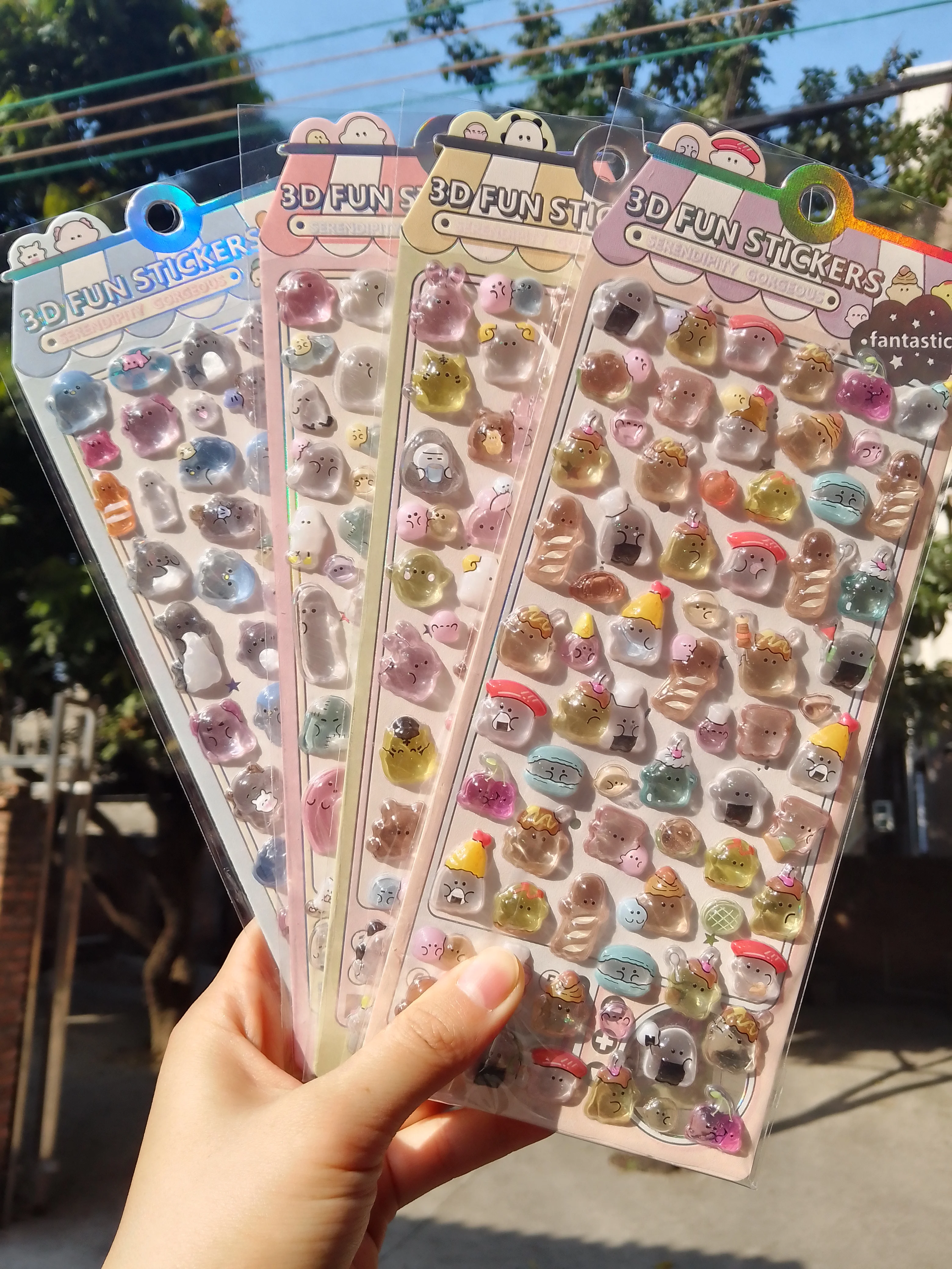 

Милые 3D-наклейки в стиле аниме с изображением призраков, 4 мягкие стикеры для чехла телефона, детский мультяшный декор, подарок