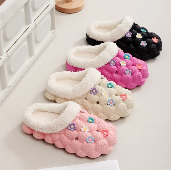 

Women's Winter Fashion Plush Clog Slippers Flower and Heart Rabbit Buckle, Soft Bubble Sole for Daily Casual Outdoors Walking