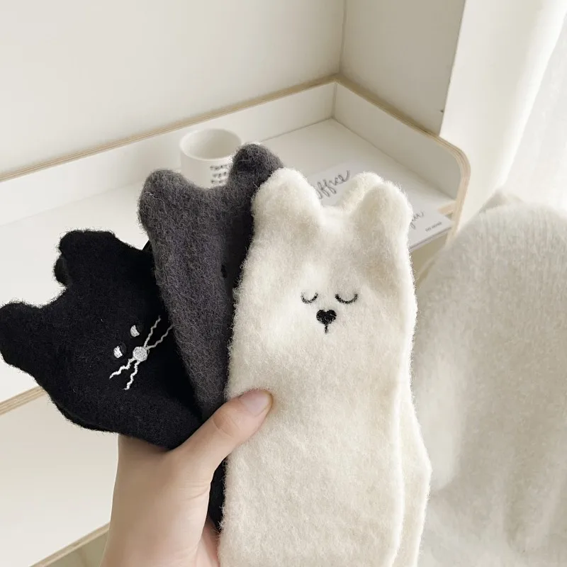 Women's Cute Soft Fleece Sock Autumn Winter Embroidery Funny Expression Velvet Warm Thick Sock Non-slip Stockings 3Pairs